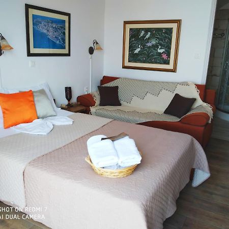 Violetta Rooms Koróni Buitenkant foto